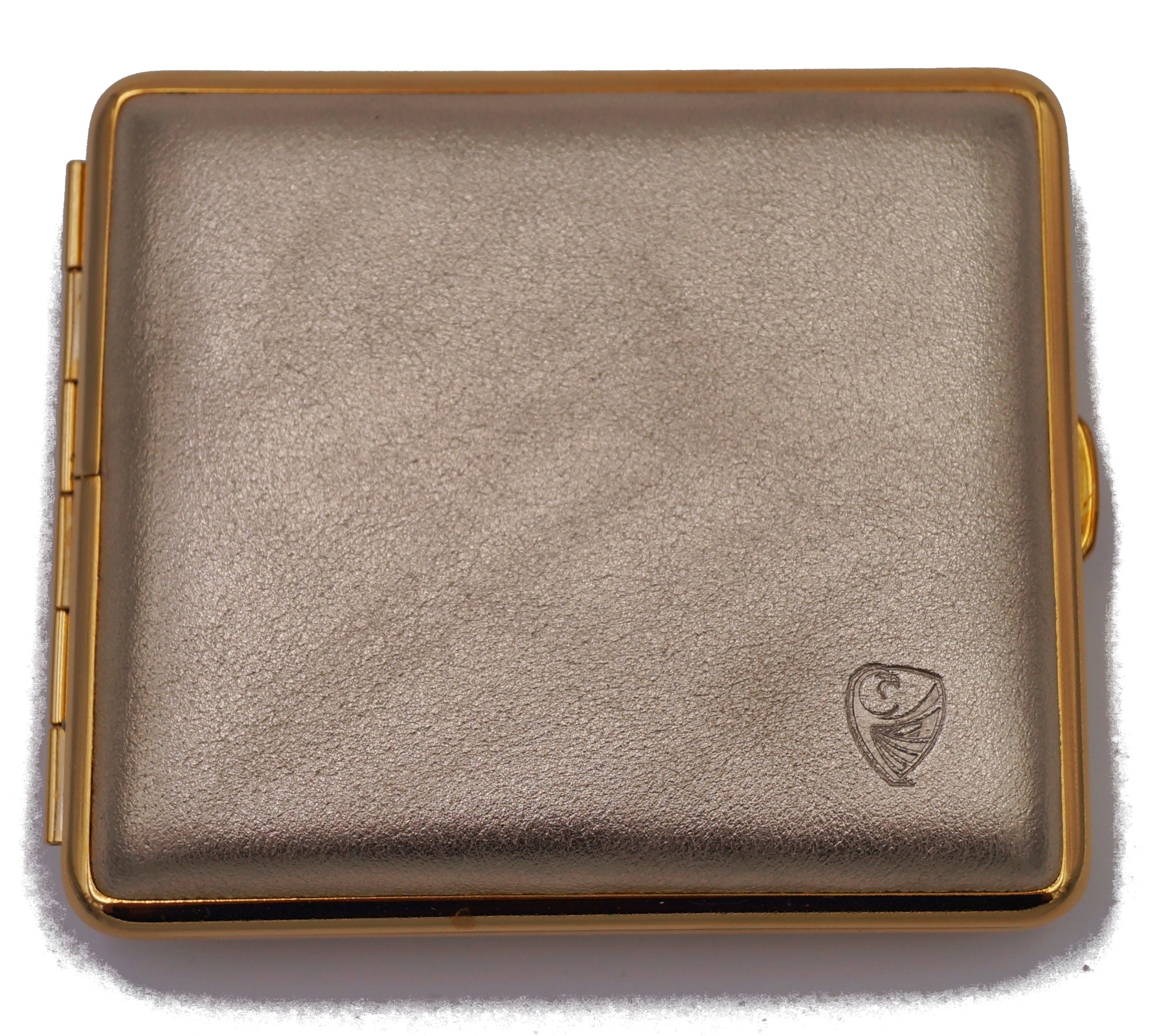 GERMANUS Zigarettenetui Metall Korpus mit Leder Bezug - Made in Germany  - Design Gold Leder hell