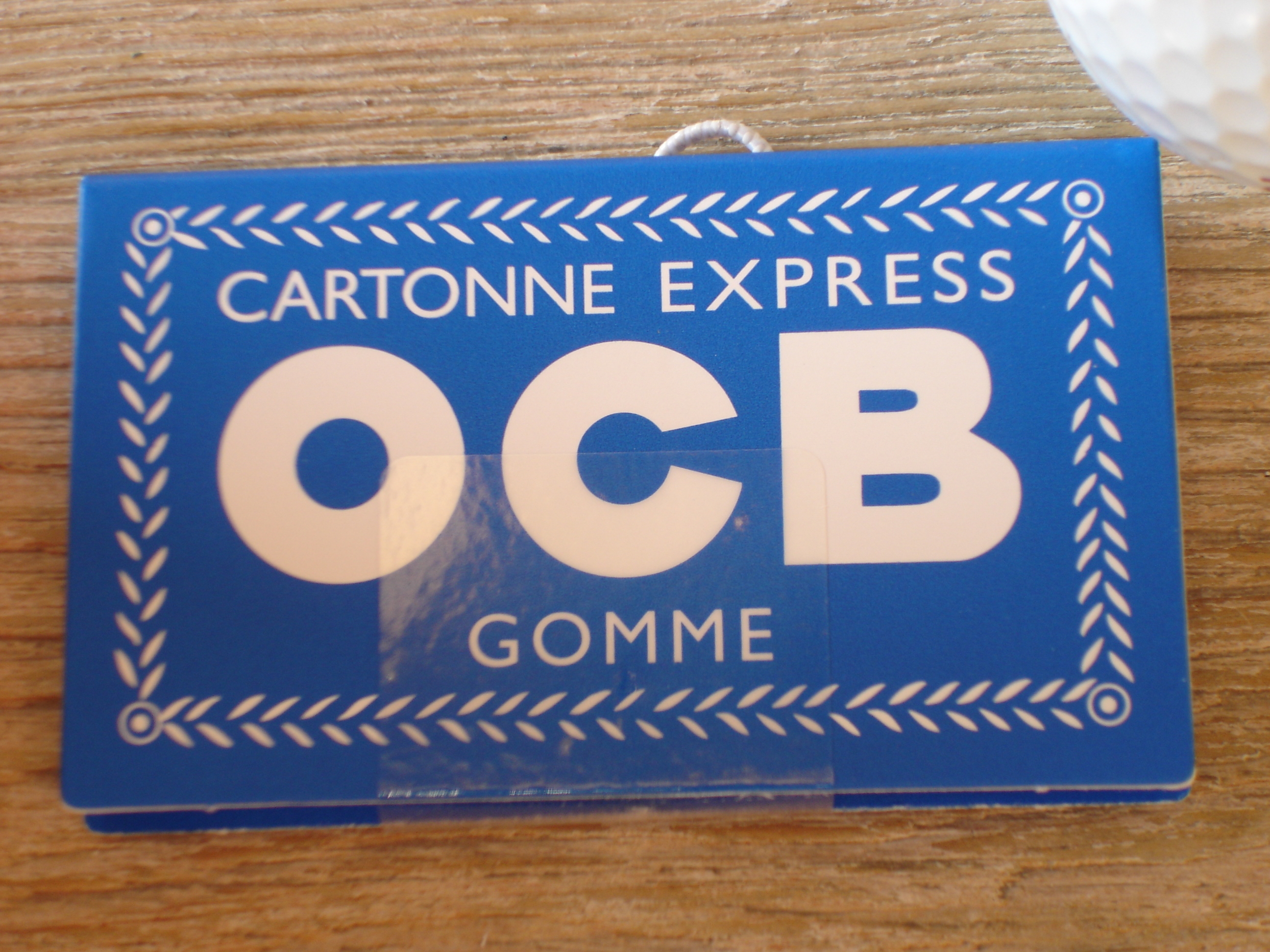 OCB Blau Gomme Zigaretten Papier Paper