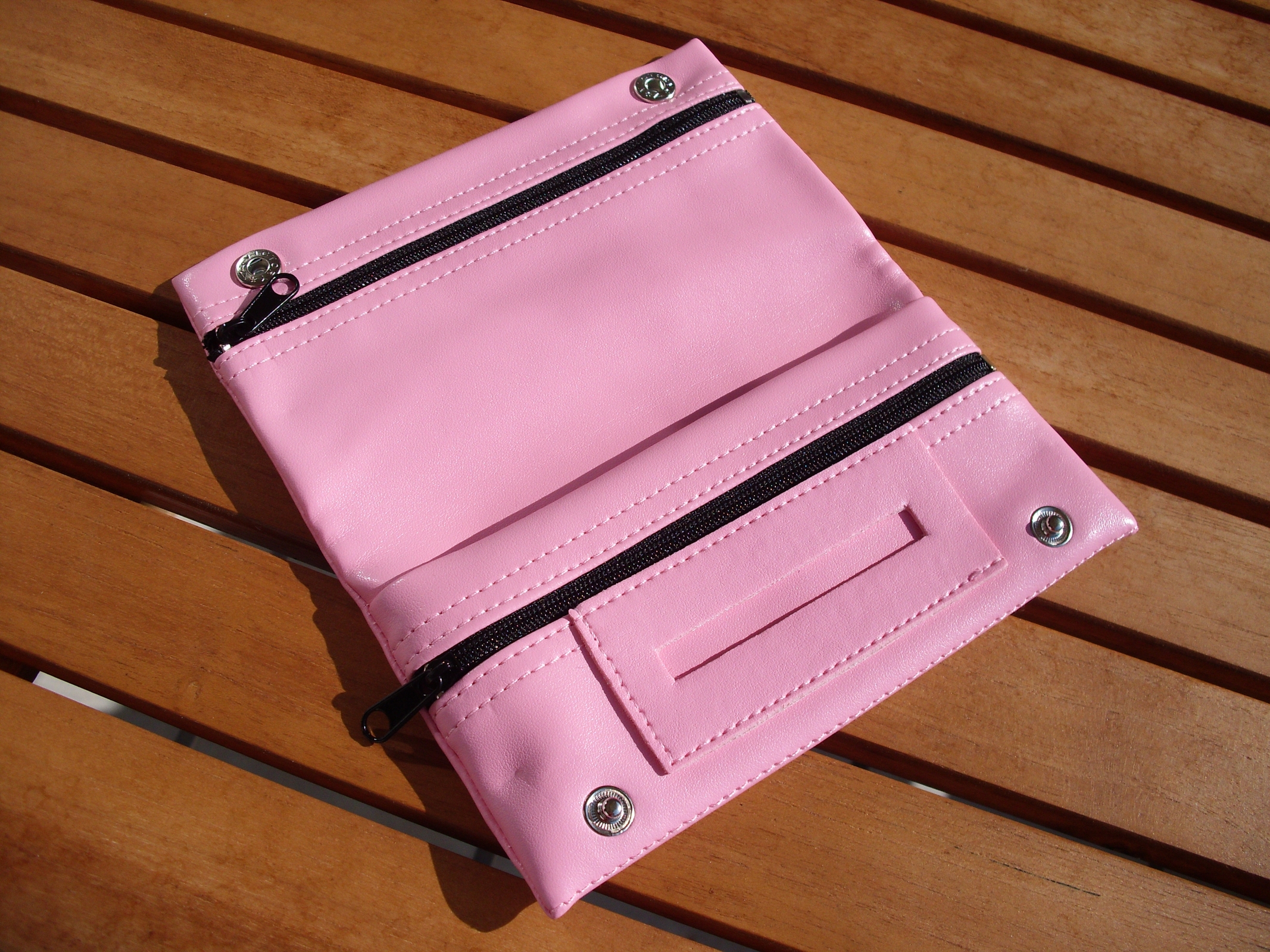 Gummierte Tabaktasche Modell Rosa Pink