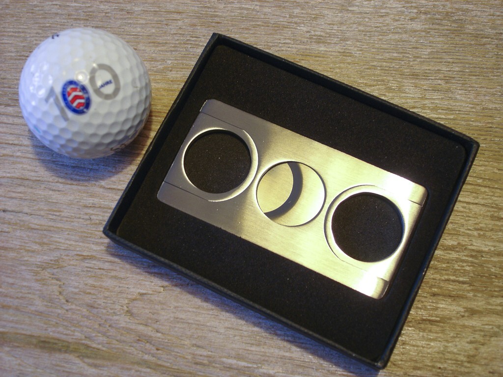 Doppelklingen Cutter im Scheckkartenformat