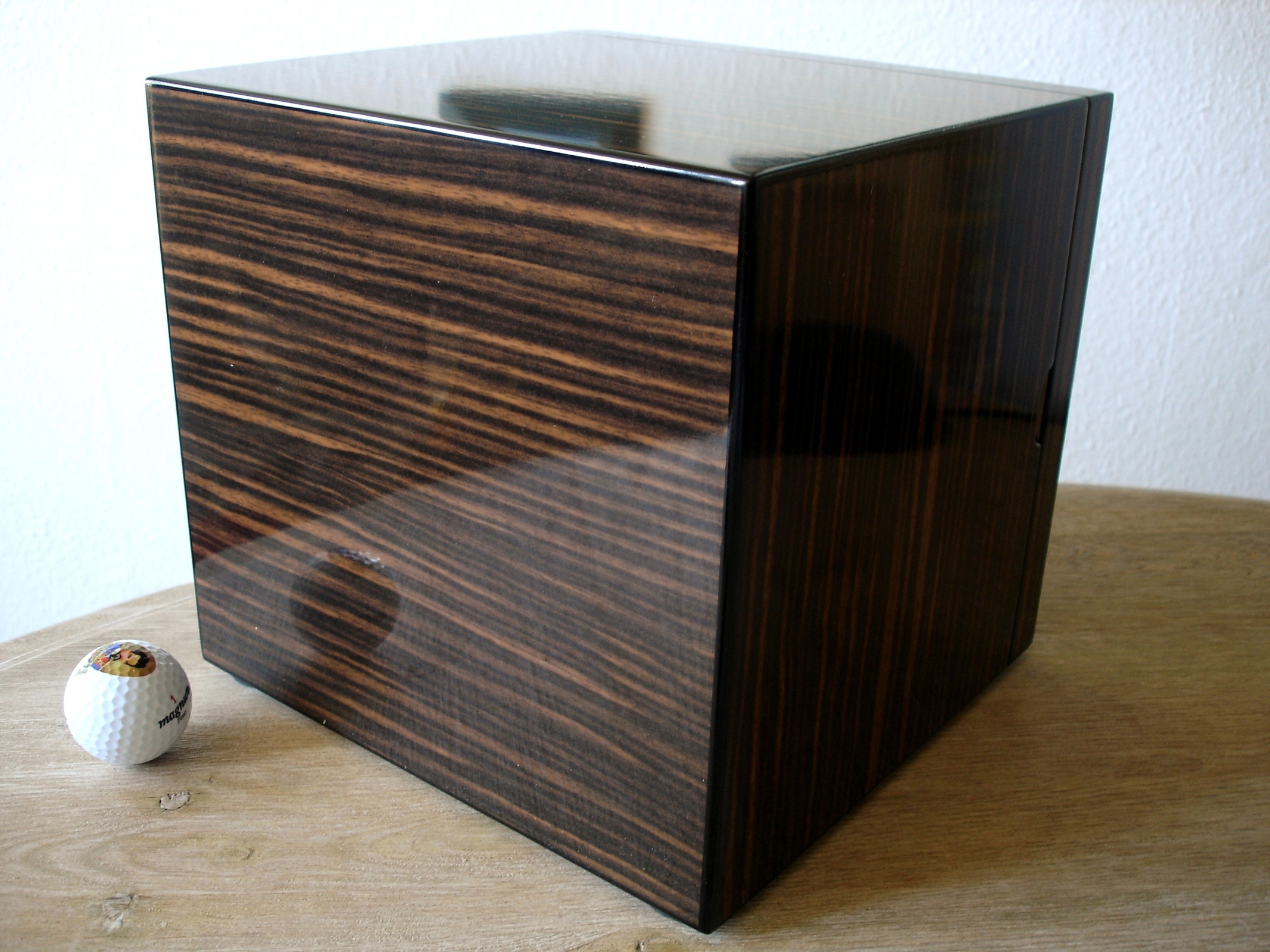 B-Quality: GERMANUS Humidor Cabinet, The Cube Dravus