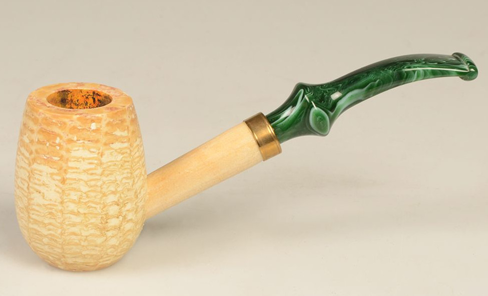 Original Missouri Quality Corncob Pipe - Shape: Emerald