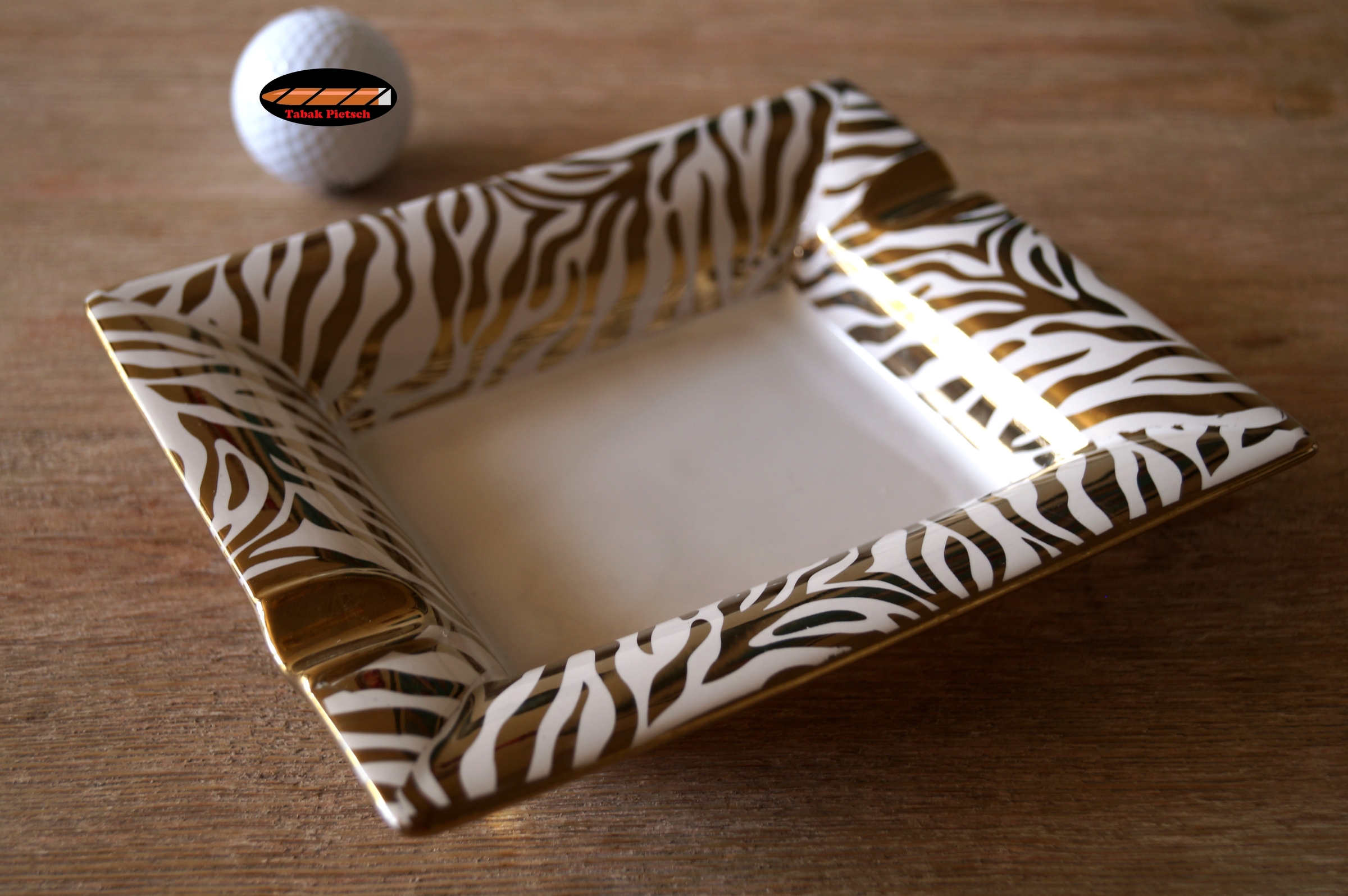 ANGELO Porcelain Cigar Ashtray "Zebra" in Black or White Golden Design