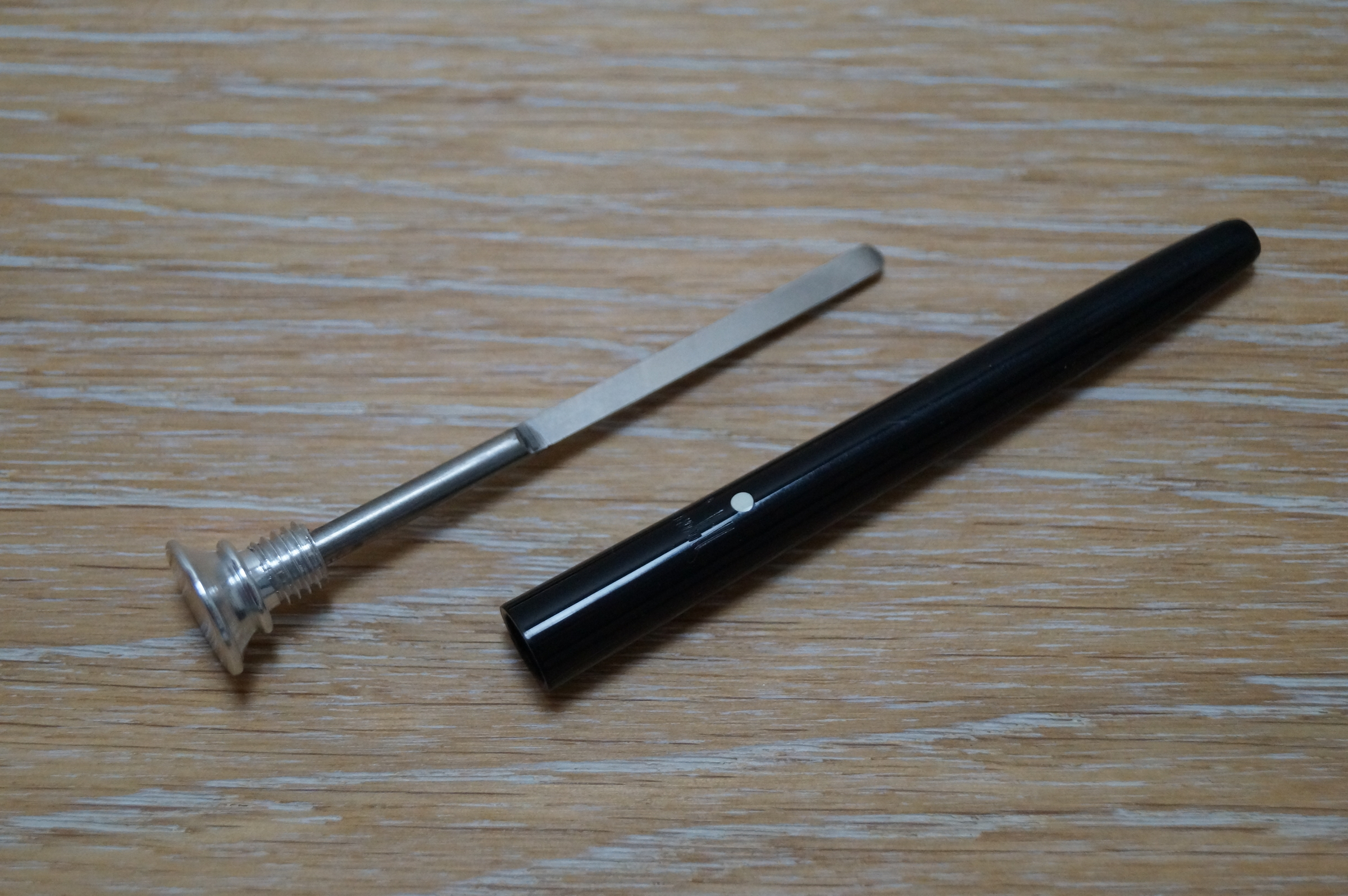 DUNHILL Pfeifenstopfer Weißpunkt, Schwarz