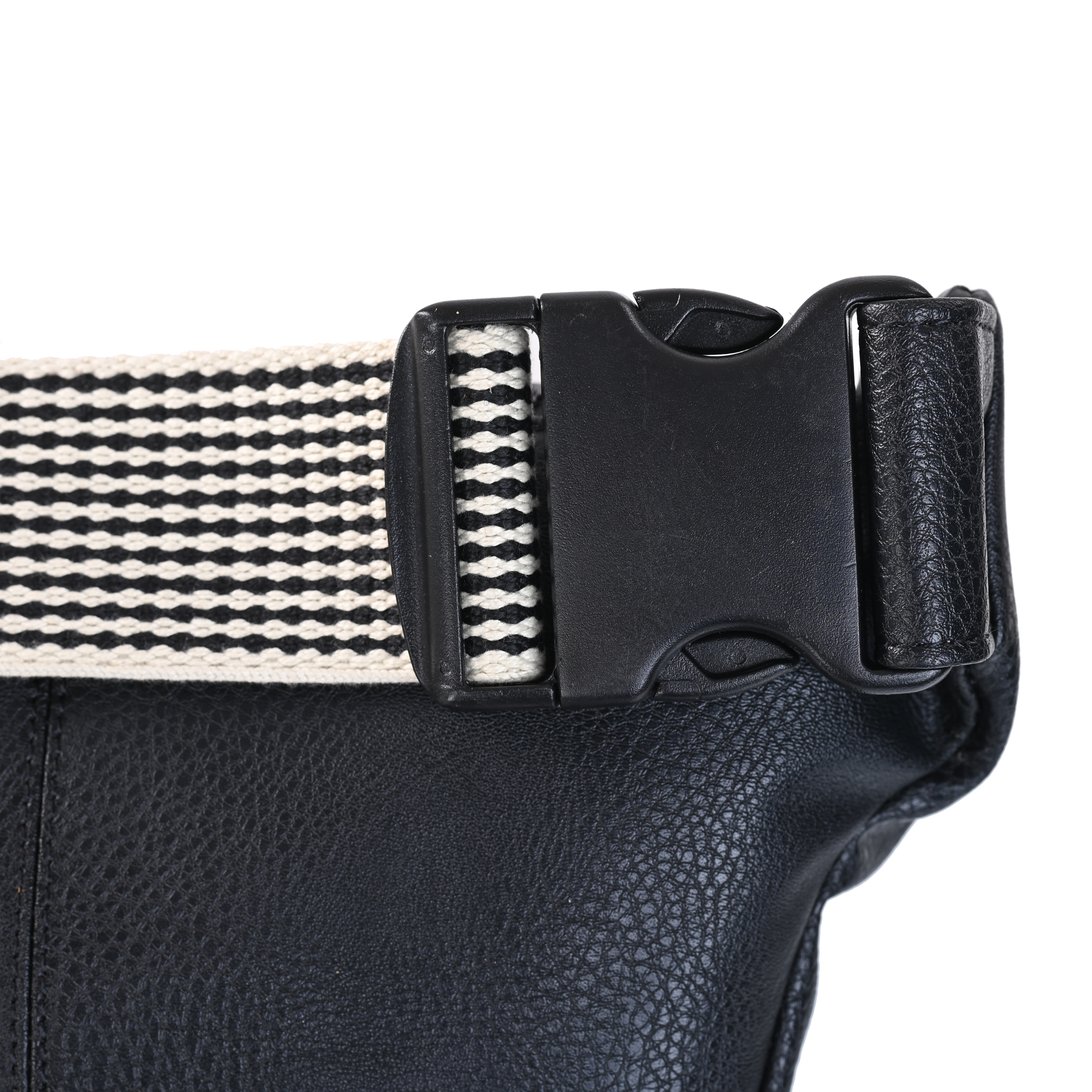 GERMANUS Gürteltasche Fred Crossbody Bag, Bum Bag, Bauchtasche, Umhängetasche, Tasche Kunstleder Schwarz
