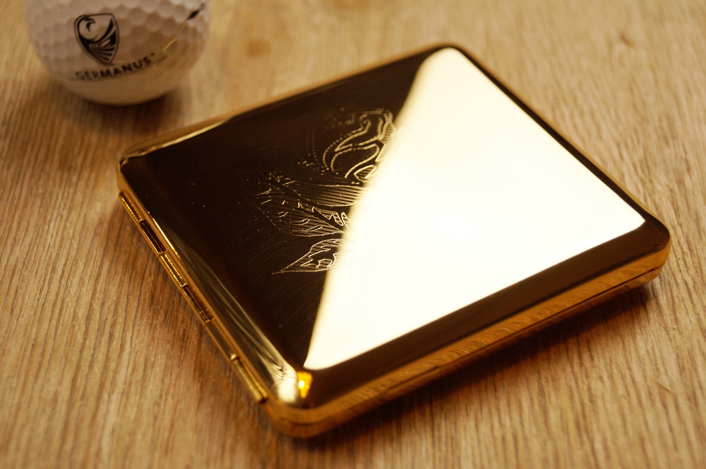 GERMANUS Zigaretten Etui - Echt Gold - Made in Germany - Design Rose - Rosen Gravur