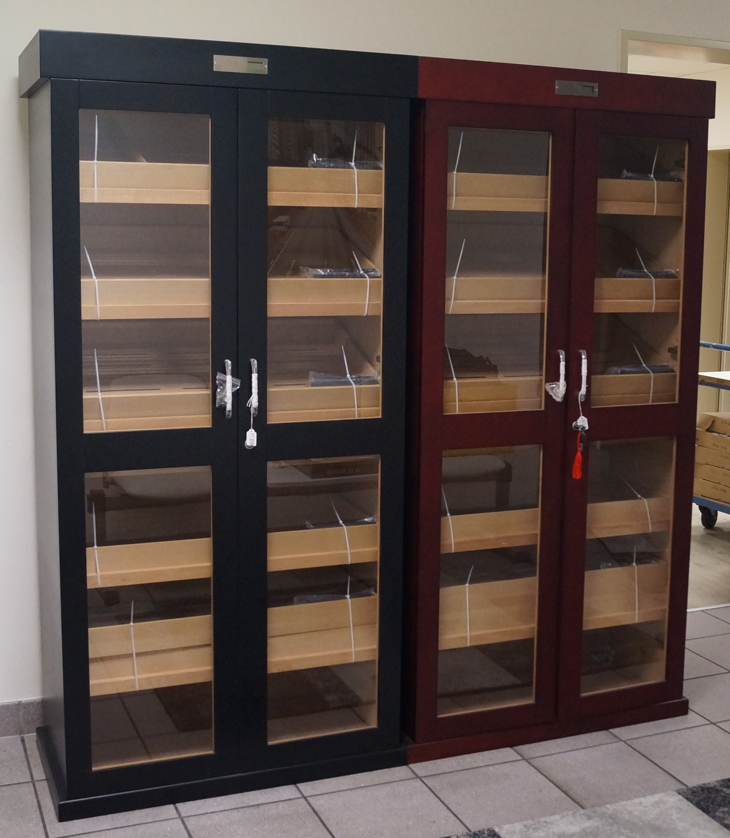 GERMANUS Zigarren Doppel Schrank Humidor mit GERMANUS Digital Hygrometer und GERMANUS Befeuchter - Weiß